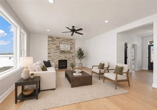 5th image of 1009 Via Angelo Custode, Parma, NY 14468 | MLS# R1664764