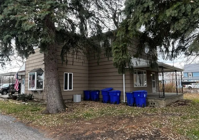 Homes for sale in West Seneca, NY | 2701 Clinton St, West Seneca, NY 14224 | MLS# B1664728