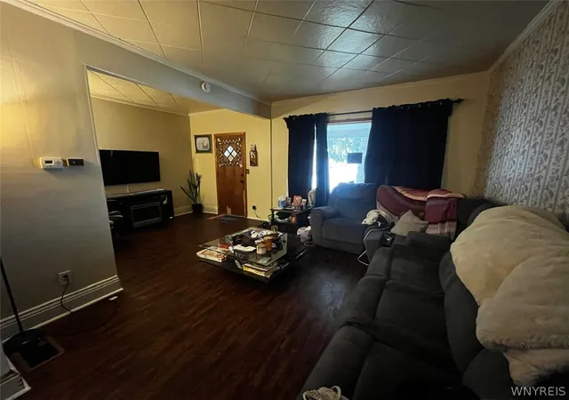 Homes for sale in West Seneca, NY | 2701 Clinton St, West Seneca, NY 14224 | MLS# B1664728