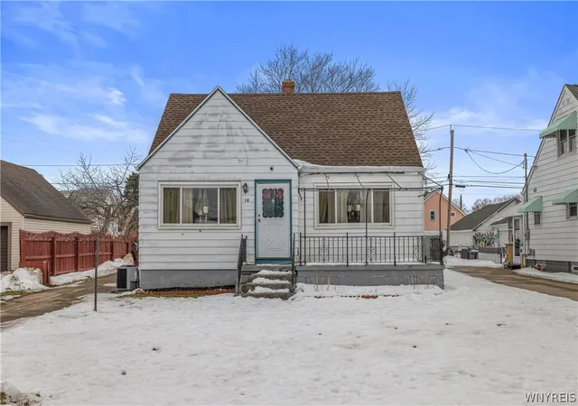 2nd image of 12 Leonard Post Dr, Buffalo, NY 14211 | MLS# B1665095