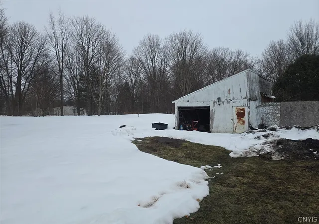 Homes for sale in Hannibal, NY | 1229 County Route 3, Hannibal, NY 13074 | MLS# S1665254