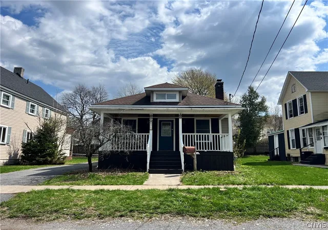 Homes for sale in Watertown City, NY | 412 Moffett St, Watertown City, NY 13601 | MLS# S1665268