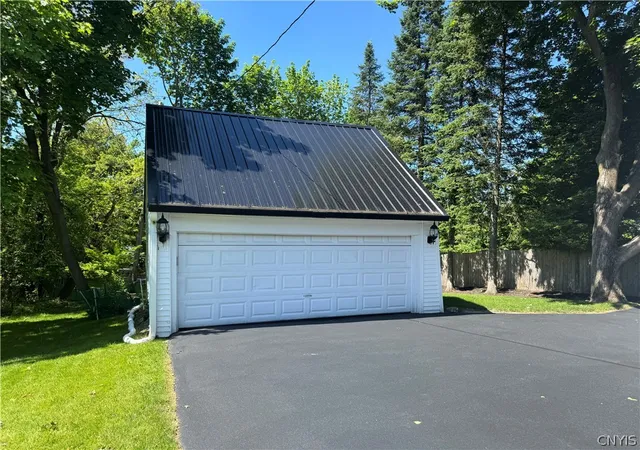 31st image of 22 Geer Ave, Utica, NY 13051 | MLS# S1664899