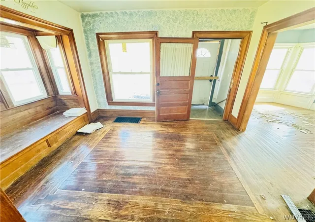 4th image of 20 Charles St, Jamestown, NY 14701 | MLS# B1664078