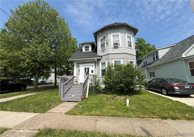 2nd image of 32 Wyandotte Ave, Buffalo, NY 14207 | MLS# B1664094