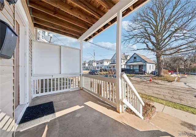 Homes for sale in Buffalo, NY | 20 Deer St, Buffalo, NY 14207 | MLS# B1665438