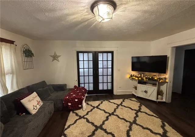 Photo 2 of Single family home for sale at 680 Perine St, Elmira, NY 14904 | MLS# R1665285 | Listing updated on 2026-05-20