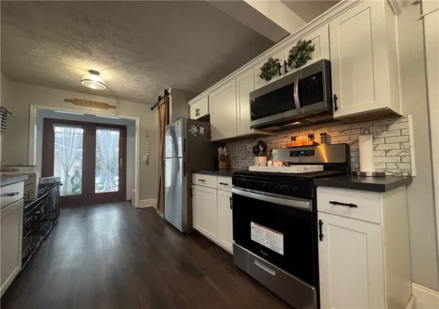 Photo 4 of Single family home for sale at 680 Perine St, Elmira, NY 14904 | MLS# R1665285 | Listing updated on 2026-05-20