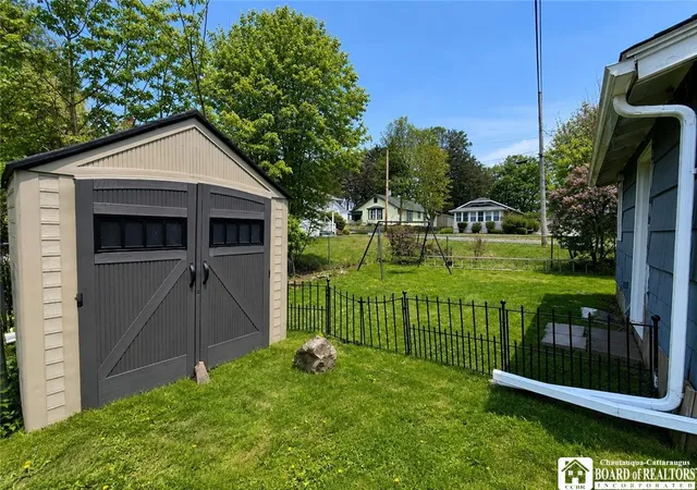 2nd image of 3554 Railroad Dr, Ellicott, NY 14701 | MLS# R1665440