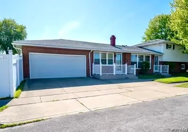 Homes for sale in Lackawanna, NY | 56 Barlow Ave, Lackawanna, NY 14218 | MLS# B1665469