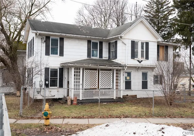 Photo 2 of Sale Pending at 31 Arterial W, Auburn, NY 13021 | MLS# S1664475 | Listing updated on 2026-03-31