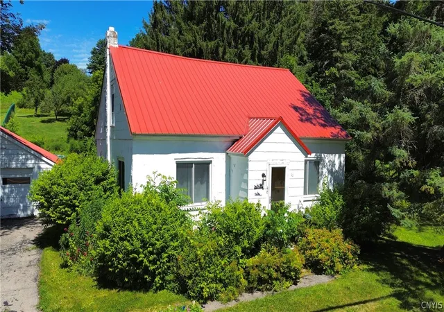 2nd image of 46 Prospect St, Richfield, NY 13439 | MLS# S1665627