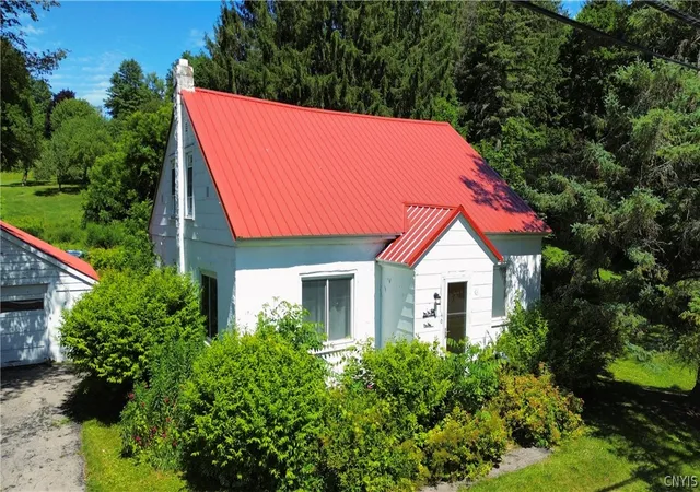 3rd image of 46 Prospect St, Richfield, NY 13439 | MLS# S1665627
