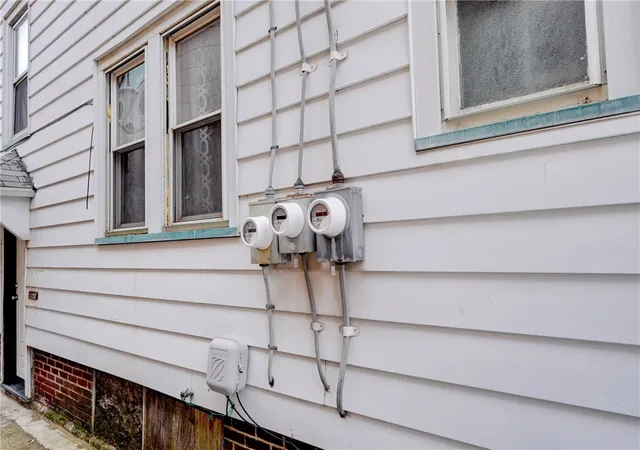 Homes for sale in Rochester, NY | 328 Ne Durnan St Ne, Rochester, NY 14621 | MLS# R1665689