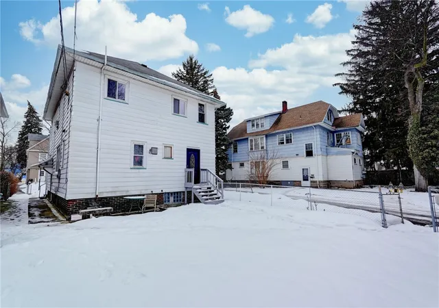 Homes for sale in Rochester, NY | 328 Ne Durnan St Ne, Rochester, NY 14621 | MLS# R1665689