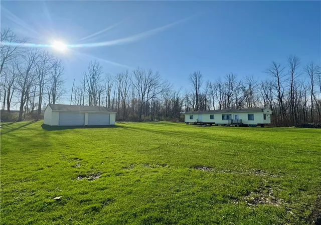 Homes for sale in Wolcott, NY | 8208 Walnut Rd, Wolcott, NY 14590 | MLS# R1665744