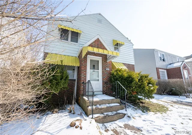 Homes for sale in Amherst, NY | 251 Springville Ave, Amherst, NY 14226 | MLS# B1665479