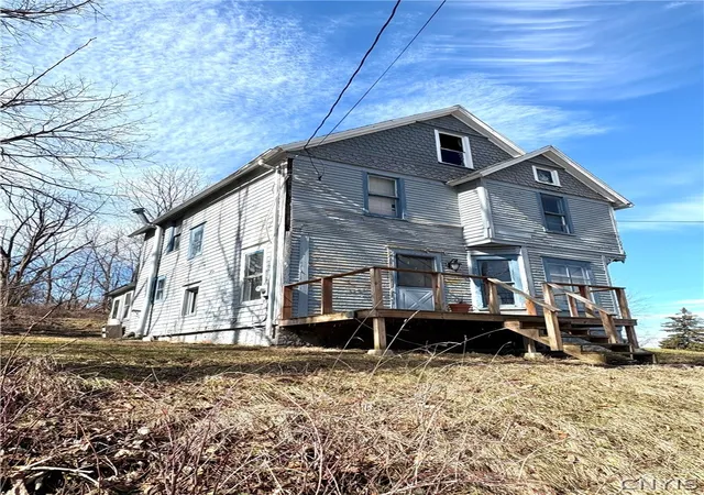 Homes for sale in Auburn, NY | 309 State St, Auburn, NY 13021 | MLS# S1665765