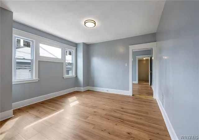 5th image of 307 Berkshire Ave, Buffalo, NY 14215 | MLS# B1665447
