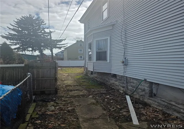 Homes for sale in Buffalo, NY | 173 Trowbridge St, Buffalo, NY 14220 | MLS# B1665565