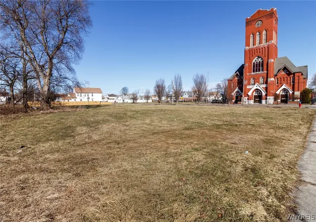 4th image of 59 Peckham St, Buffalo, NY 14206 | MLS# B1665930