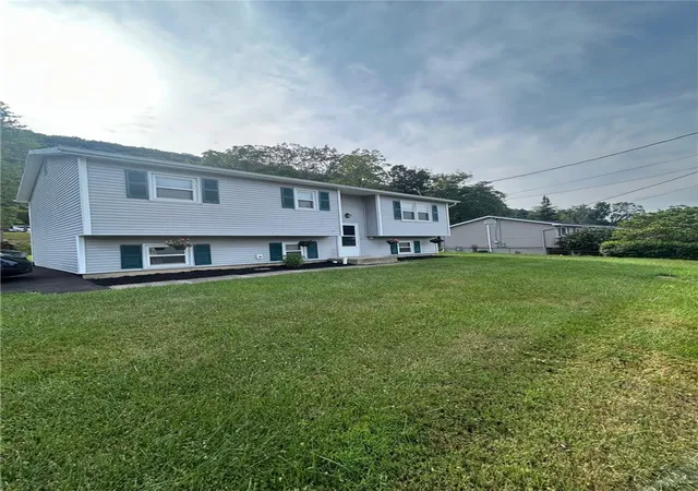 Homes for sale in Elmira, NY | 133 Marian Ave, Elmira, NY 14903 | MLS# R1666343