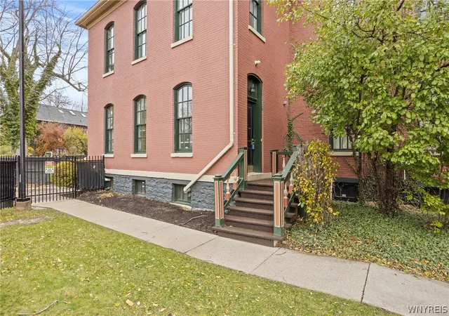 Homes for sale in Buffalo, NY | 125 Edward St #1J, Buffalo, NY 14201 | MLS# B1666410