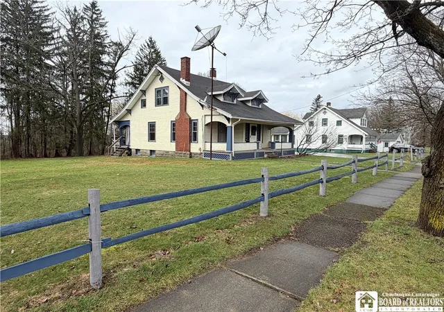 3rd image of 55 Harris Ave, Jamestown, NY 14701 | MLS# R1662953