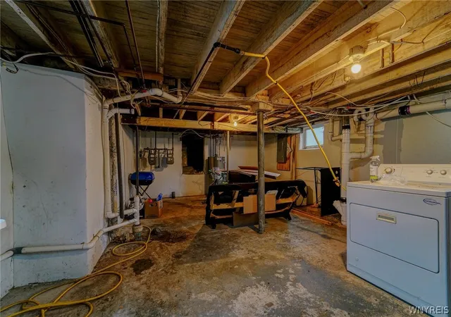 3rd image of 306 Lord St, Dunkirk, NY 14048 | MLS# B1666108