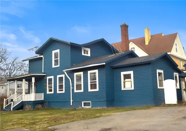Homes for sale in Albion, NY | 101 W Academy St, Albion, NY 14411 | MLS# R1666693