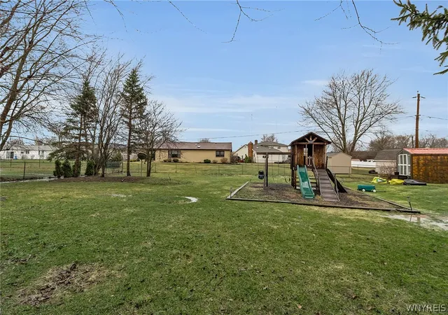 Homes for sale in Grand Island, NY | 660 S Colony Rd, Grand Island, NY 14072 | MLS# B1666730