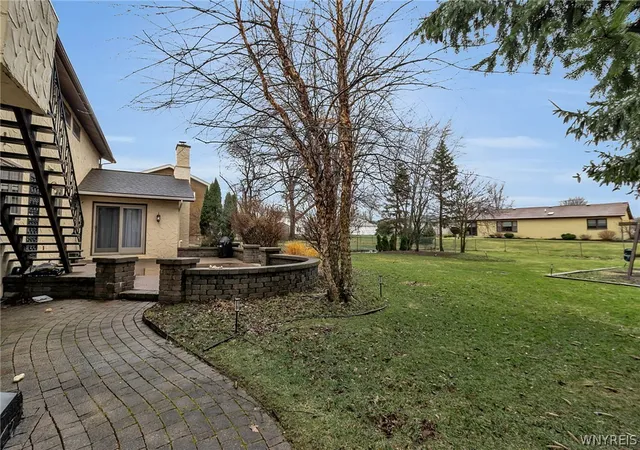 Homes for sale in Grand Island, NY | 660 S Colony Rd, Grand Island, NY 14072 | MLS# B1666730