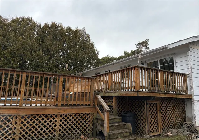 Homes for sale in Whitestown, NY | 103 Monroe St, Whitestown, NY 13424 | MLS# S1666774