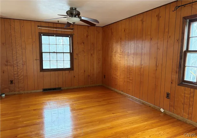 Homes for sale in Whitestown, NY | 103 Monroe St, Whitestown, NY 13424 | MLS# S1666774