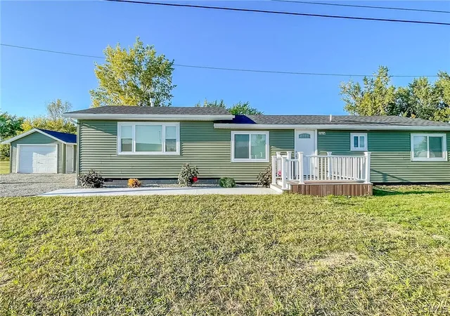 Photo 2 of Single family home for sale at 17079 May Irwin Rd, Clayton, NY 13624 | MLS# S1666548 | Listing updated on 2026-07-19