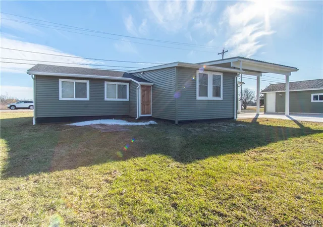 Photo 3 of Single family home for sale at 17079 May Irwin Rd, Clayton, NY 13624 | MLS# S1666548 | Listing updated on 2026-07-19