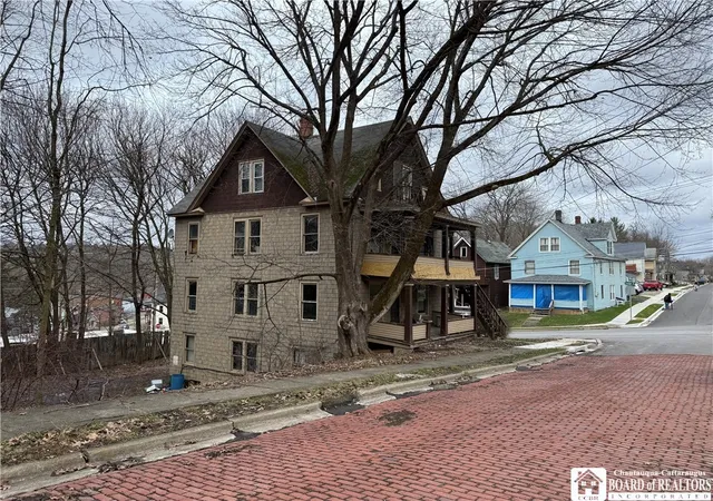 2nd image of 43 Barrows St, Jamestown, NY 14701 | MLS# R1666618