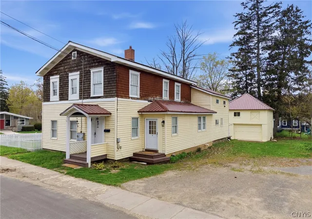 Homes for sale in Richland, NY | 20 S Jefferson St, Richland, NY 13142 | MLS# S1666547