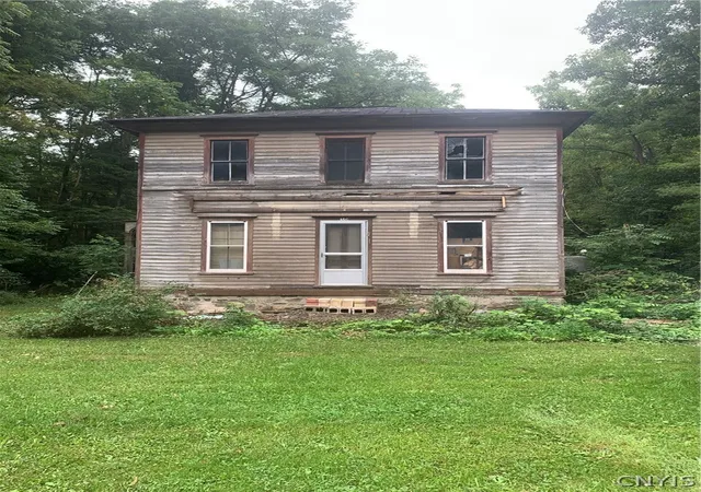 Homes for sale in Naples, NY | 50 Vine St, Naples, NY 14512 | MLS# S1667077