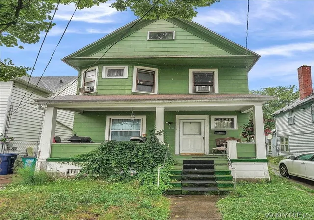 Homes for sale in Buffalo, NY | 340 Gold St, Buffalo, NY 14206 | MLS# B1667141
