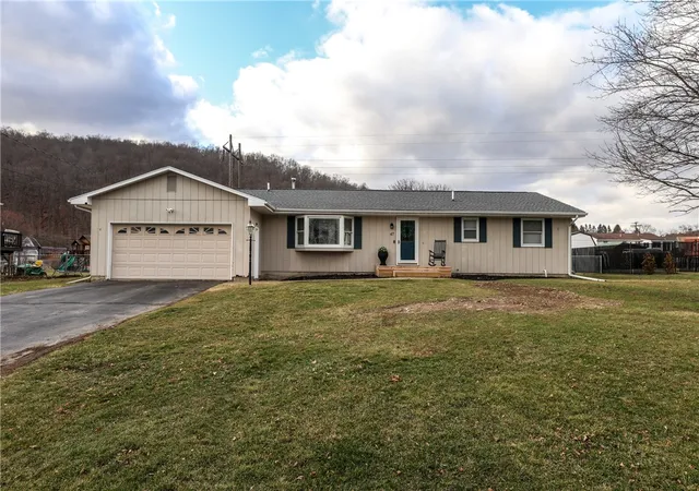 Homes for sale in Big Flats, NY | 47 Groff Rd, Big Flats, NY 14845 | MLS# R1667203