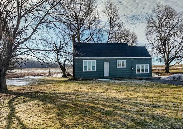Homes for sale in Rome, NY | 5818 Old Oneida Rd, Rome, NY 13440 | MLS# S1667258