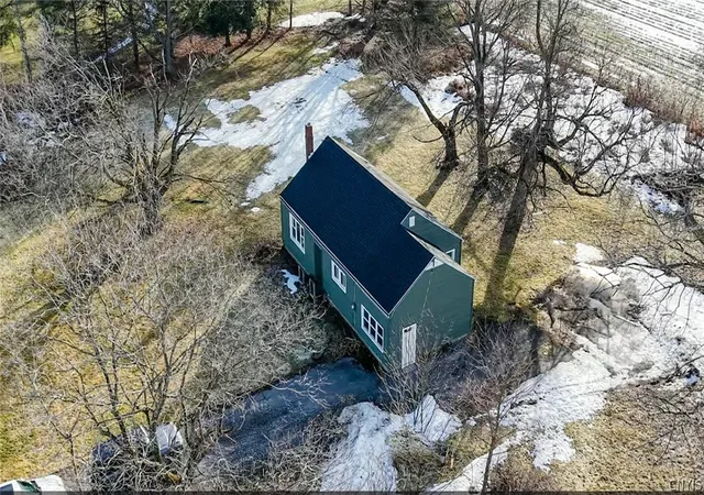 Homes for sale in Rome, NY | 5818 Old Oneida Rd, Rome, NY 13440 | MLS# S1667258