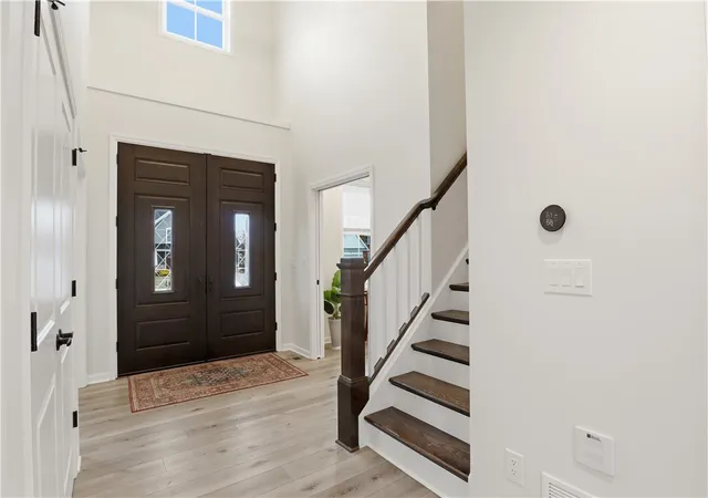 4th image of 8 Nightfrost Ln, Henrietta, NY 14467 | MLS# R1663451