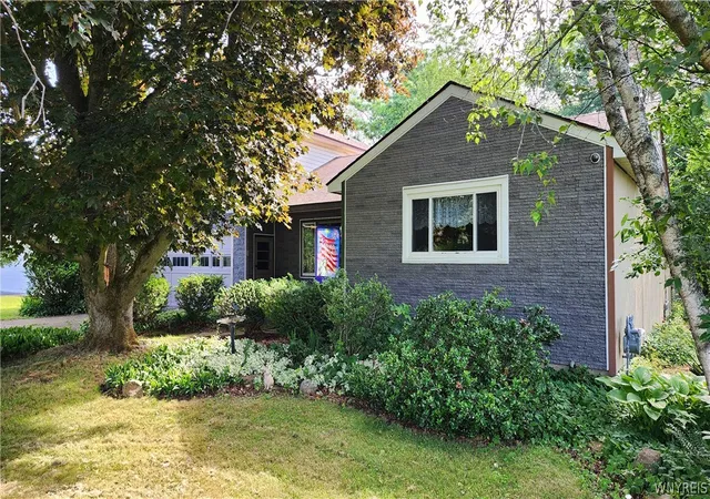 Homes for sale in Allegany, NY | 2262 Sheldon Dr, Allegany, NY 14706 | MLS# B1666882