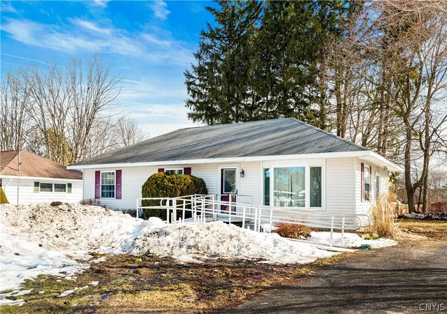Homes for sale in Rome, NY | 8094 Buena Vista Dr, Rome, NY 13440 | MLS# S1667138