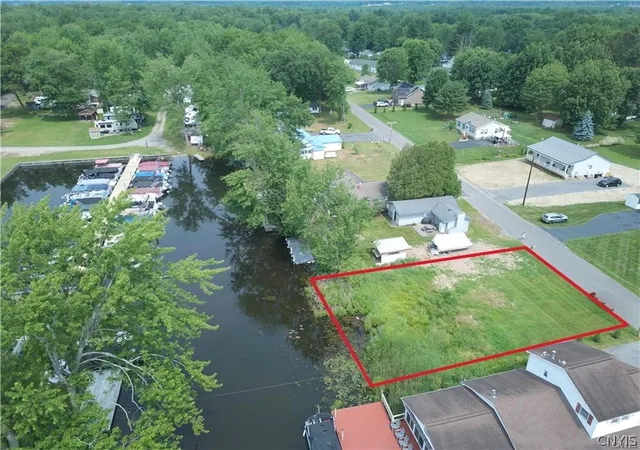 Homes for sale in Vienna, NY | 1006 Woodland Dr, Vienna, NY 13308 | MLS# S1666685