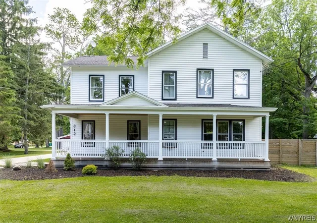 1st image of 312 Center St, East Aurora, NY 14052 | MLS# B1666970