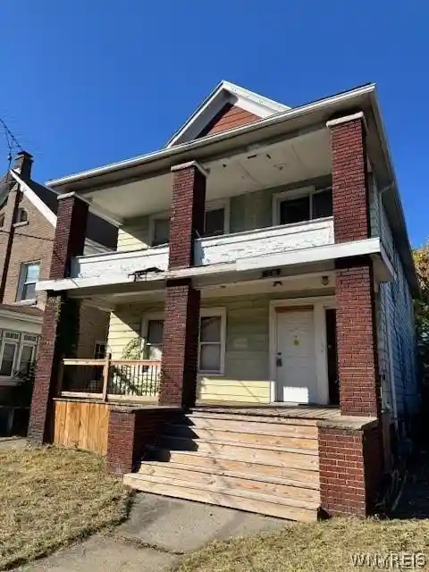 Photo 1 of Sale Pending at 1540 Whitney Ave, Niagara Falls, NY 14301 | MLS# B1666983 | Listing updated on 2026-03-18