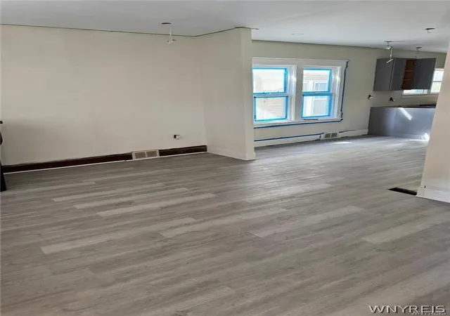 Photo 3 of Sale Pending at 1540 Whitney Ave, Niagara Falls, NY 14301 | MLS# B1666983 | Listing updated on 2026-03-18